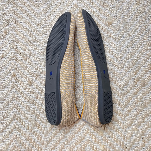 Rothys Rounded Toe Mesh knit Flats, Dandelion Triple Stitch. Size 8 Women Shoes - Picture 6 of 10